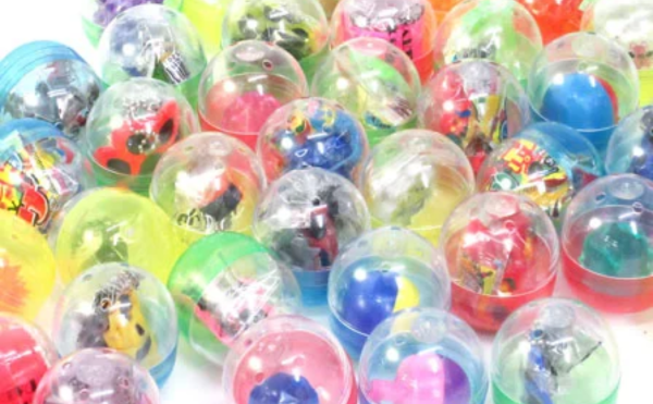 48mmおもちゃ入りガチャカプセル