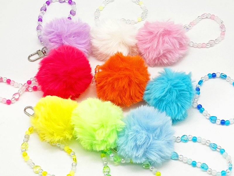 100景品 ふかふかポンポンキーホルダー|【堀商店】景品・販促品