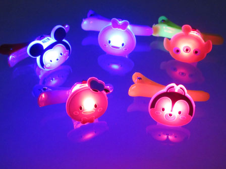 光るおもちゃ 光るディズニー かわいいダイカットクリップ ツム柄 堀商店 景品 販促品 お祭り用品の激安販売