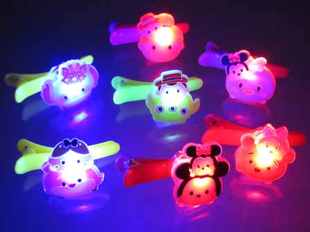 光るおもちゃ ディズニー 光るかわいいダイカットクリップpart 2 堀商店 景品 販促品 お祭り用品の激安販売