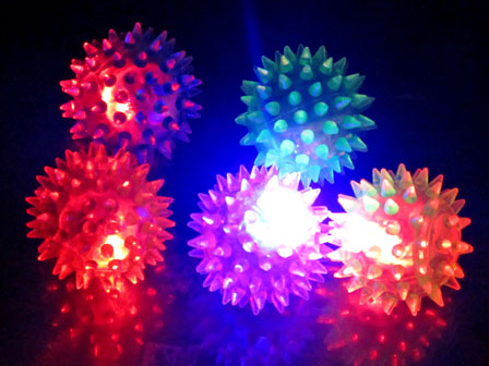 光るおもちゃ　フラッシュウニボールのサムネイル画像