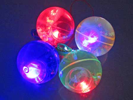 光るおもちゃ　光るリターンウォーターボールのサムネイル画像