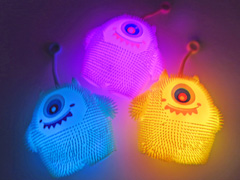 光るおもちゃ　ピカピカおばけヨーヨーのサムネイル画像