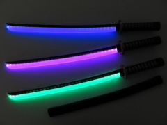 光るおもちゃ　光と音の激流光刀のサムネイル画像