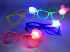 光るおもちゃ　光るダテメガネの画像