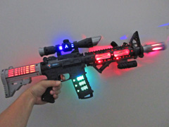 光るおもちゃ　サウンドマシンガンストームのサムネイル画像