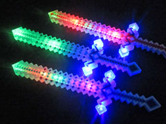 光るおもちゃ　光る！音付ダイヤソードのサムネイル画像