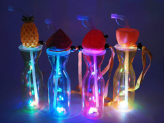 光るピカピカフルーツボトルのサムネイル画像