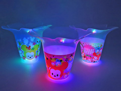 ディズニーフルーツ　光るフラワーカップの画像