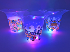 ミニオンズ　光るフラワーカップの画像
